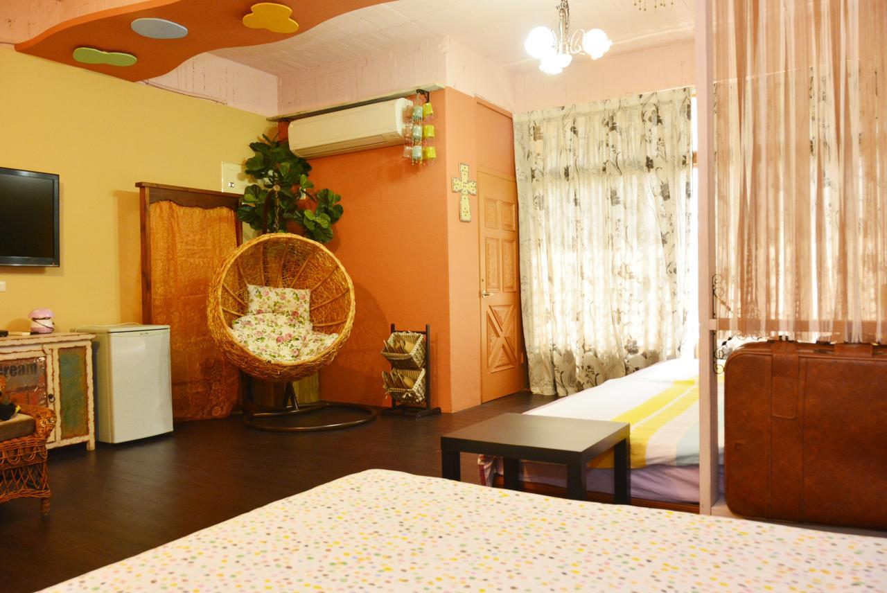 Bed and Breakfast House Lane 123 Тайнань Экстерьер фото